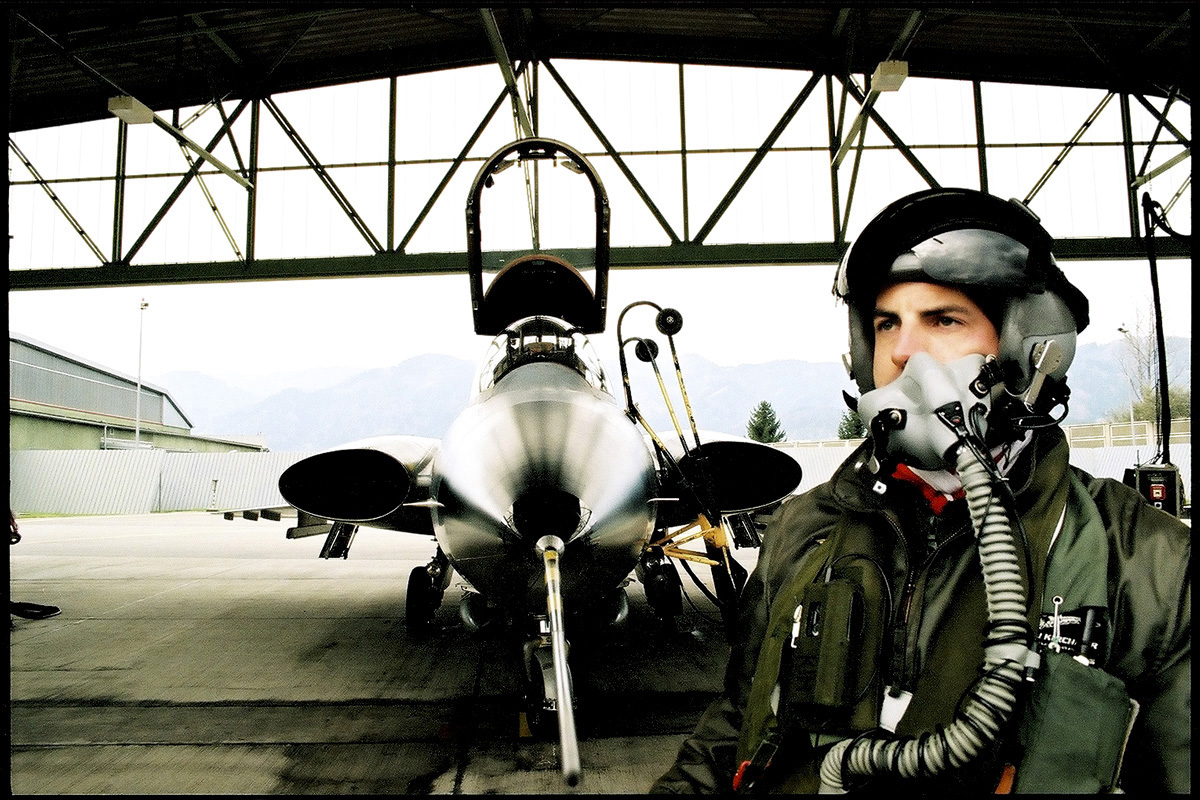 warplane pilot - 